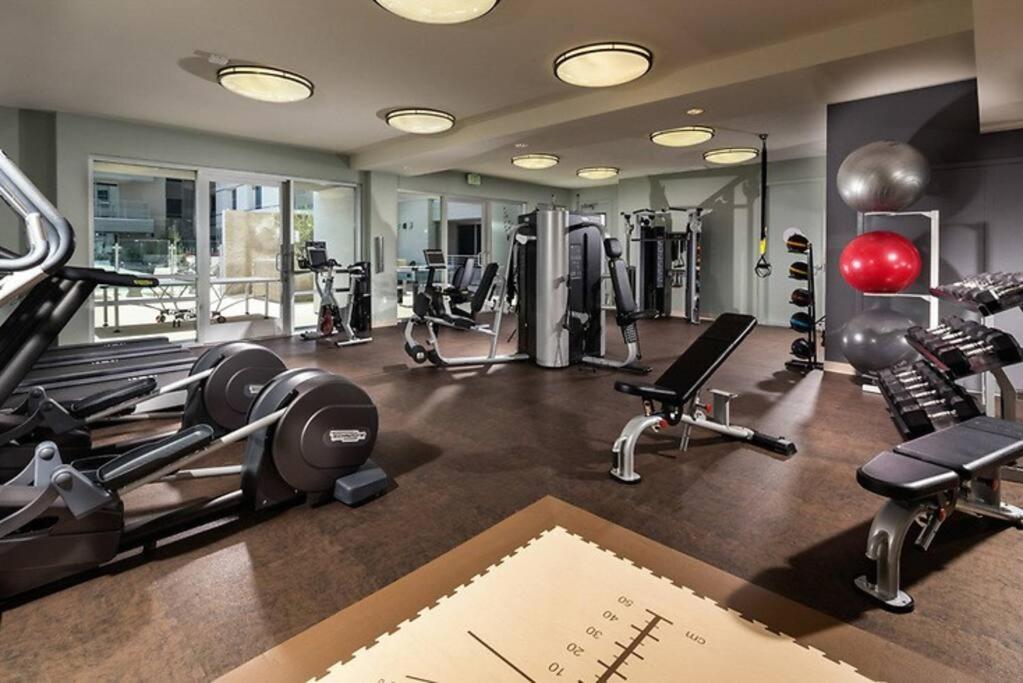 June Specials- Suite Spot Dtla- Free Parking For One Car! Лос-Анджелес Экстерьер фото